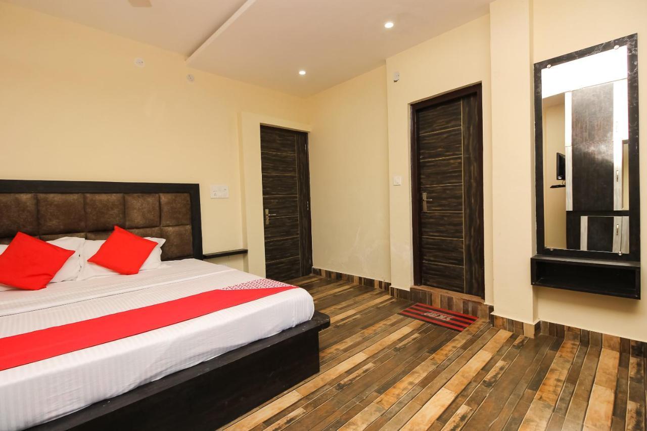 Oyo 39391 Jk Guest House Dharamshala Phòng bức ảnh