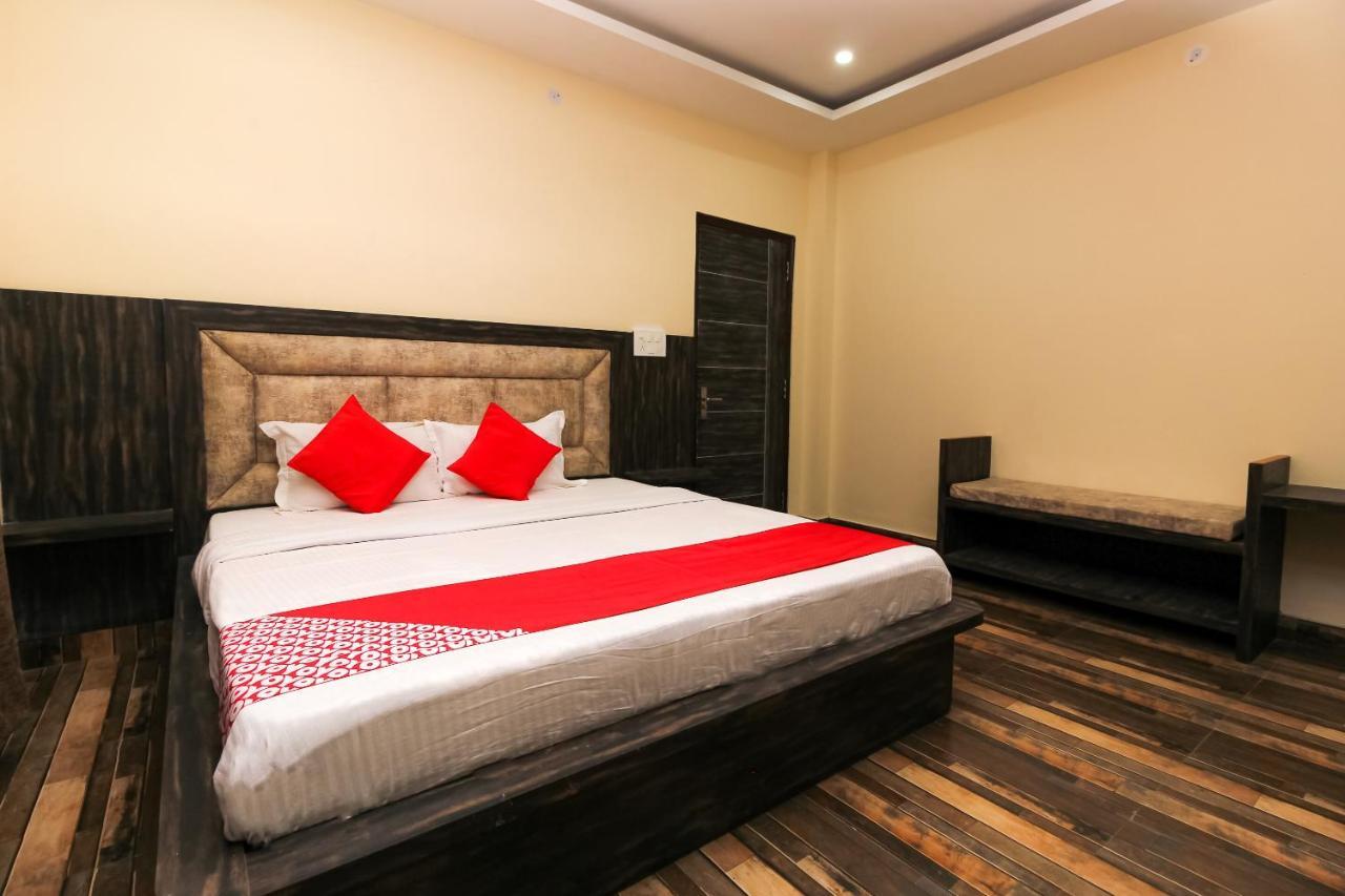 Oyo 39391 Jk Guest House Dharamshala Ngoại thất bức ảnh