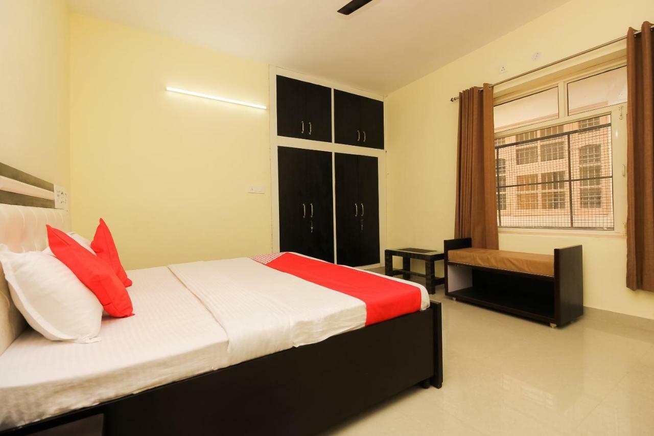 Oyo 39391 Jk Guest House Dharamshala Ngoại thất bức ảnh
